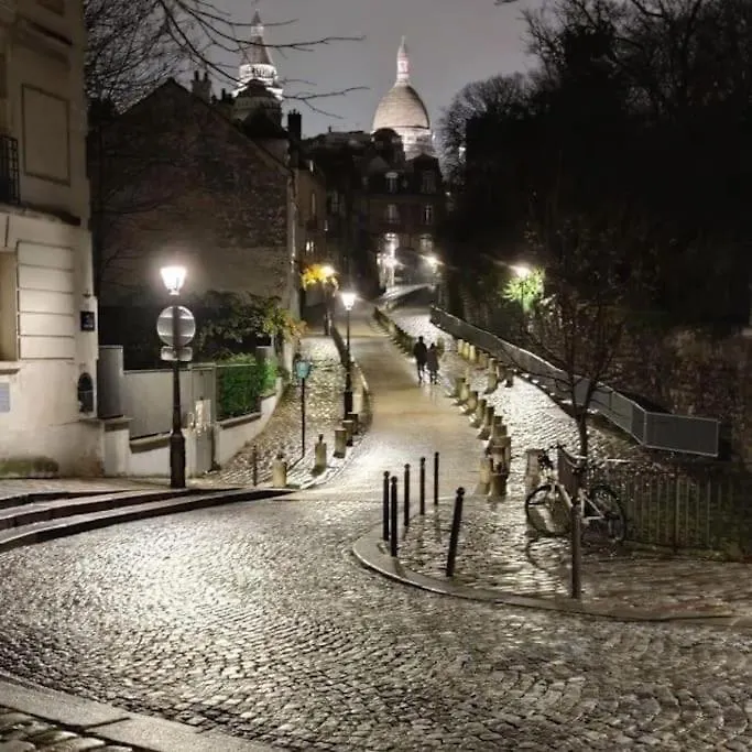 Montmartre En Rez-De-Jardin Daire Paris 0*,  Fransa
